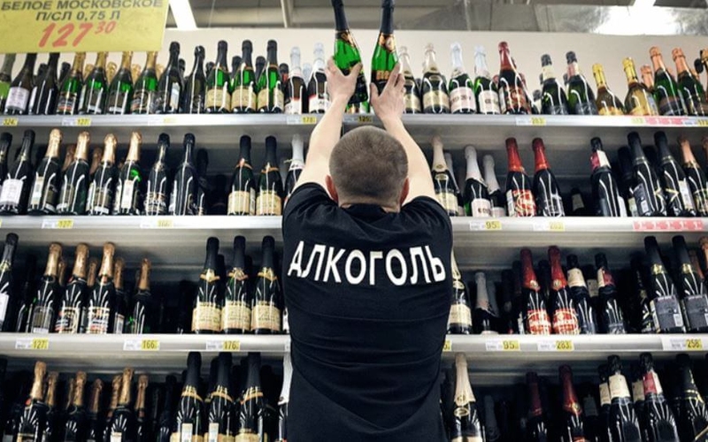Власти Москвы закроют алкомаркеты в нерабочие дни